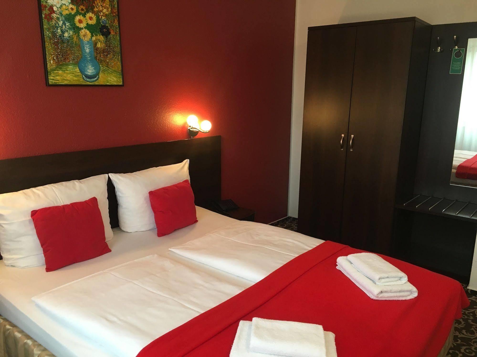 Atlas Berlin Hotel Luaran gambar