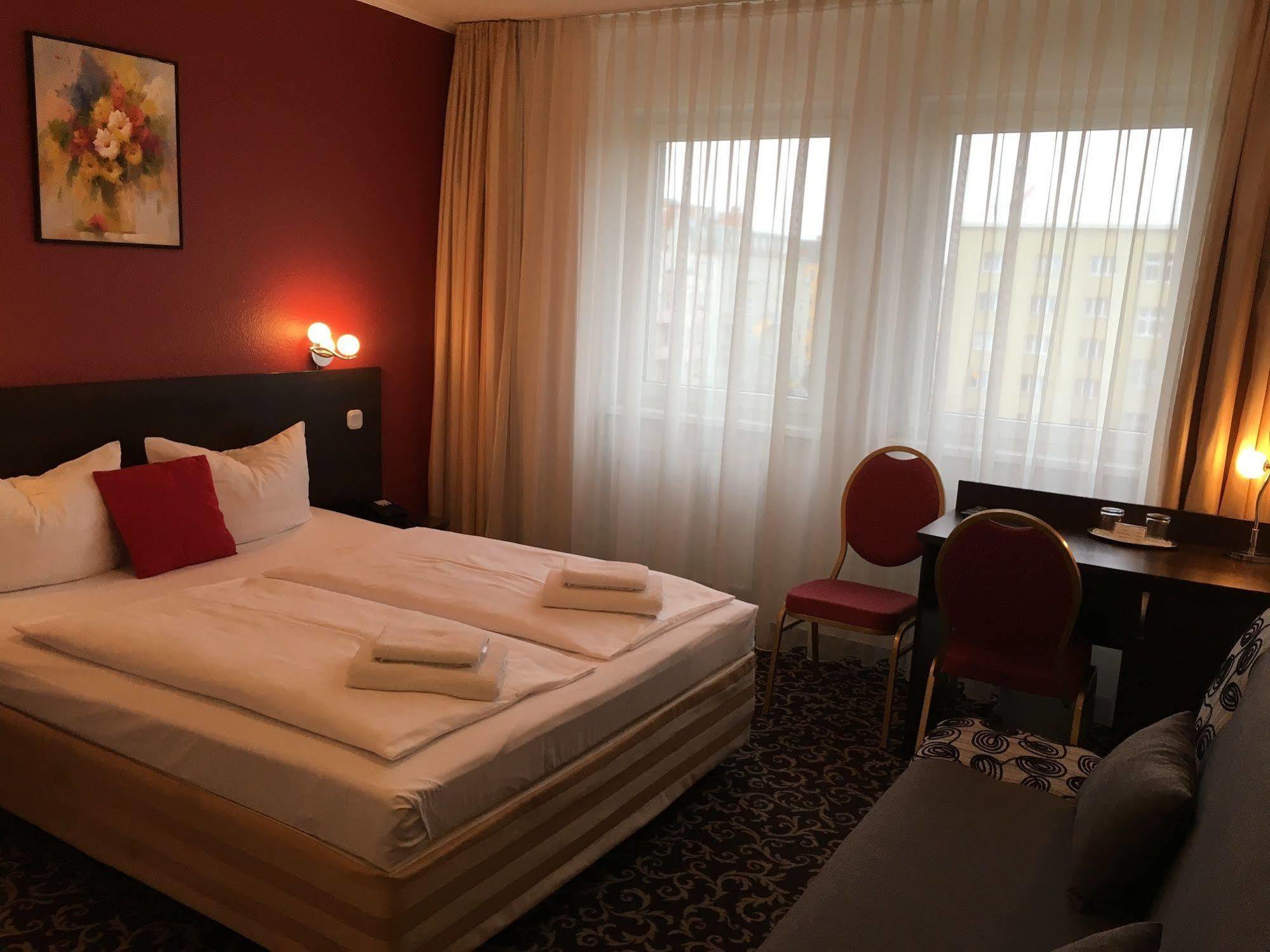 Atlas Berlin Hotel Luaran gambar