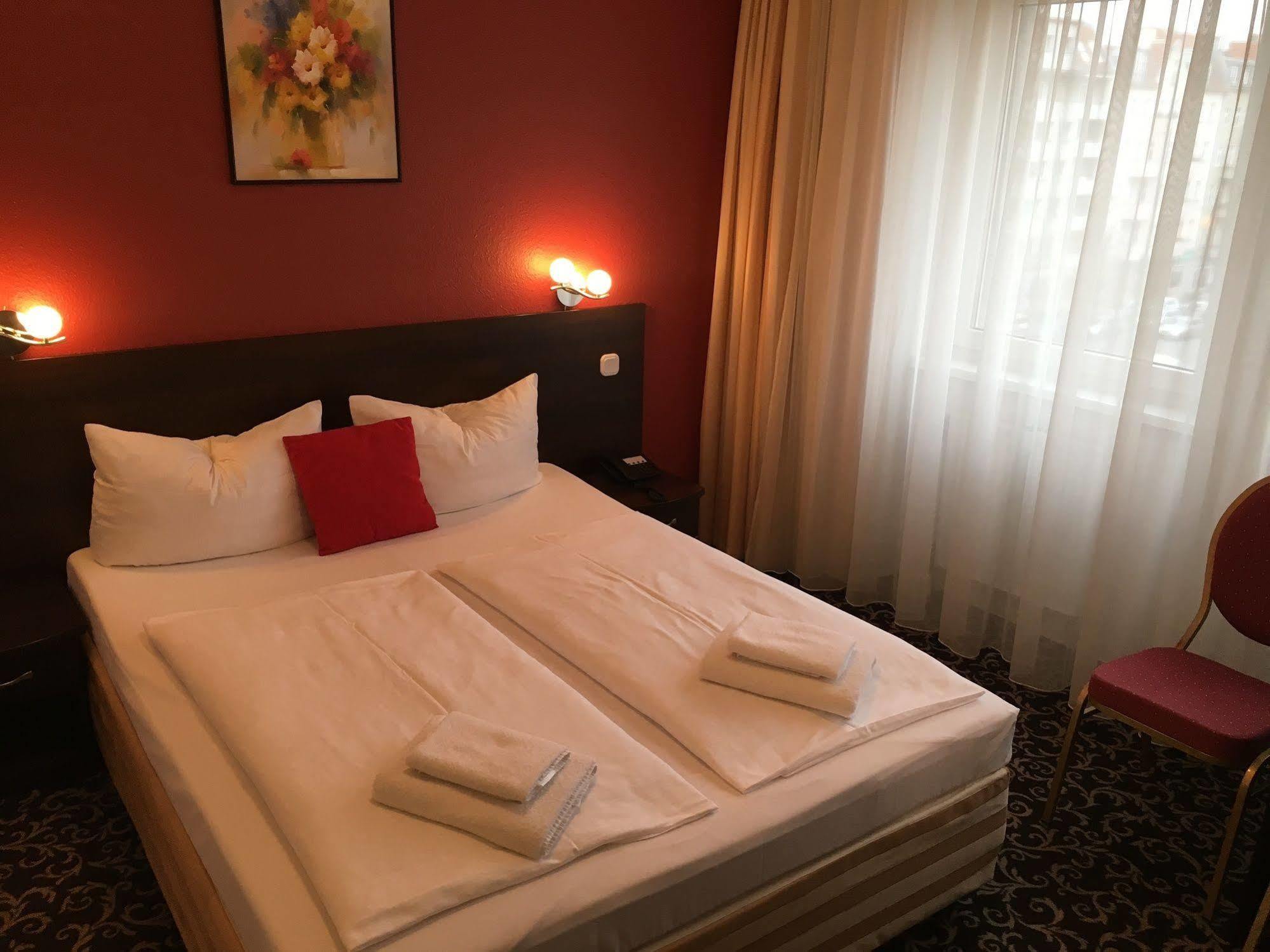Atlas Berlin Hotel Luaran gambar